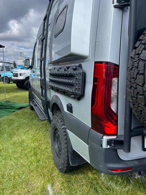 Magnetic Maxtrax Mounts - Owl Vans